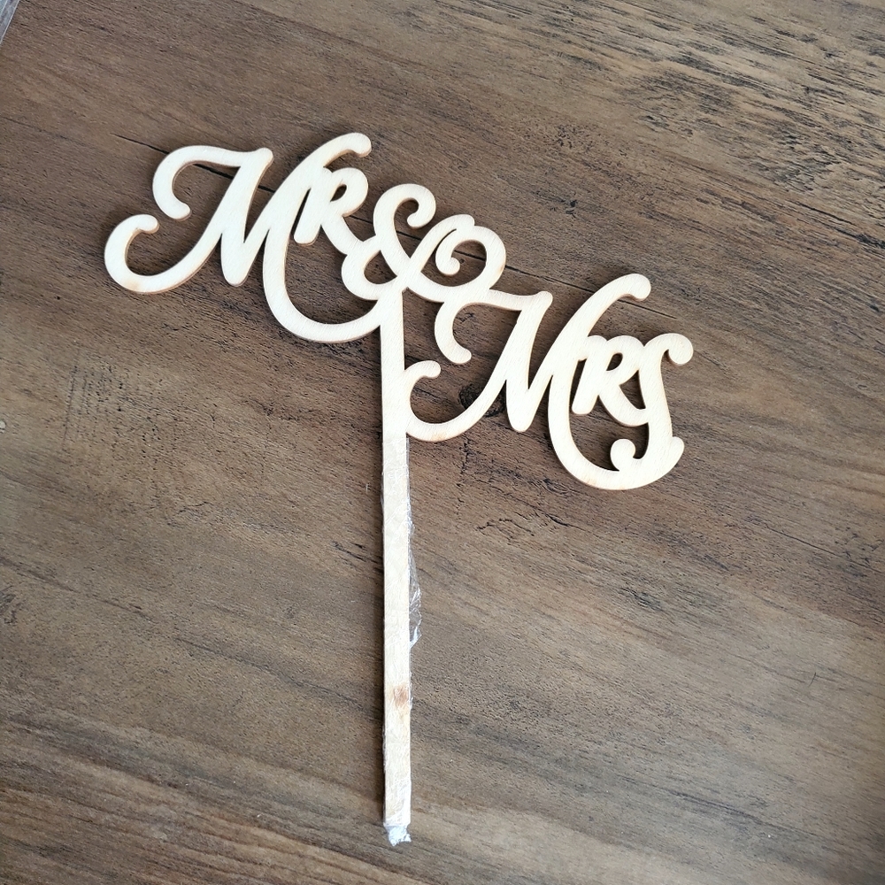 Wedding cake Topper Mr. Mrs.